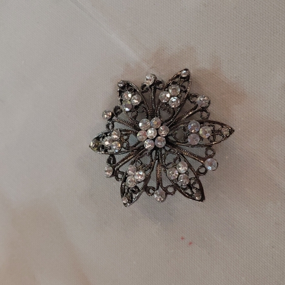 Broche - Picture 1 of 1
